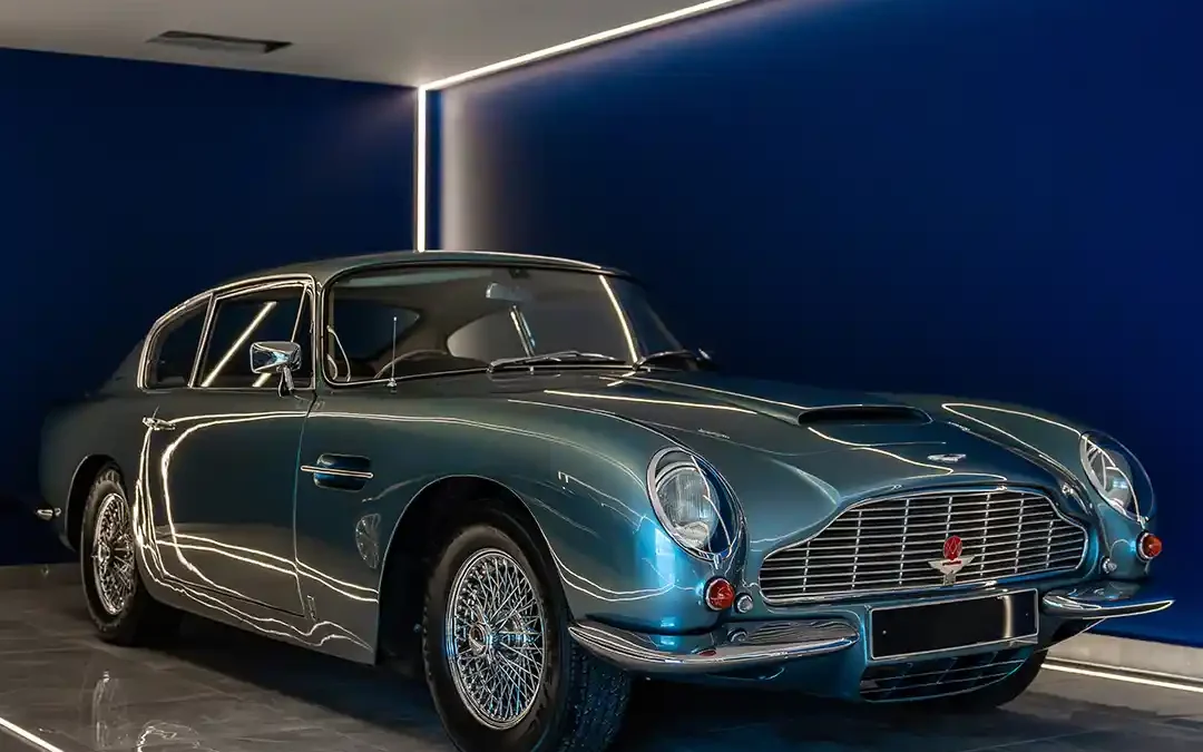 Aston Martin superleggera